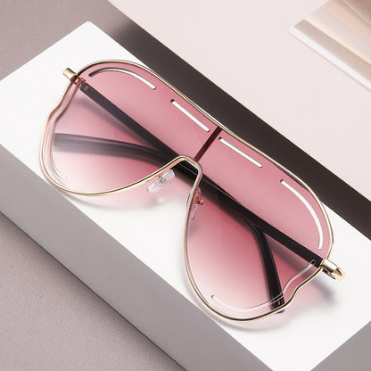 Butterfly Frame Sunglasses – Model 8808